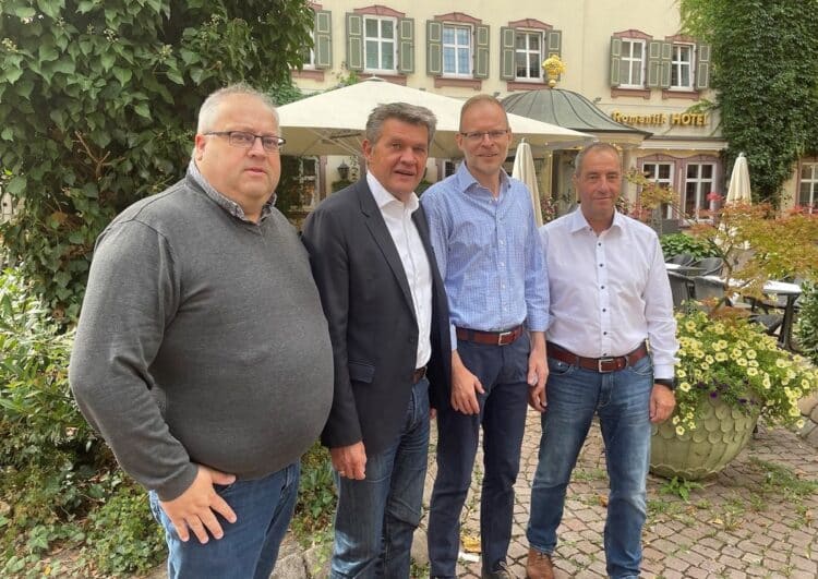 Vertreter von Taxi Deutschland als Organisation der Taxizentralen